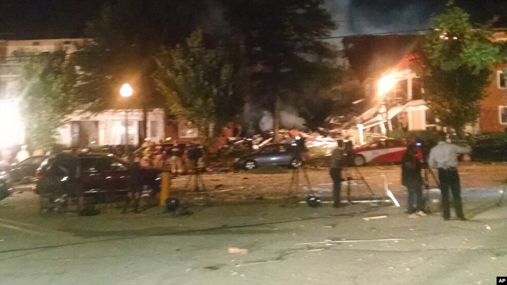 Las fotos y los videos del incendio muestran el colapso de los apartamentos situados sobre la calle Piney Branch de Silver Spring, Maryland.