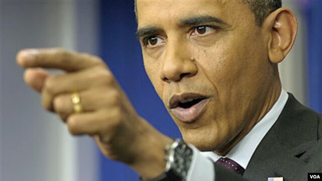 El presidente Obama asiste a actos de campaña para recaudar fondos.