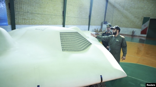 El avión, en poder de Irán desde diciembre, ha sido mostrado como un trofeo de guerra.