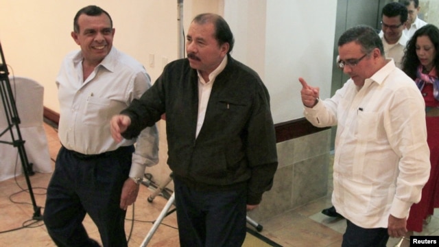 Los presidentes Porfirio Lobo, Daniel Ortega y Mauricio Funes, se comprometieron a mantener las aguas del Golfo de Fonseca como zona de paz.