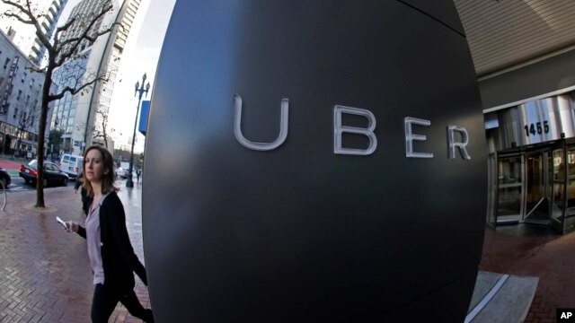 Muchos taxistas tradicionales en distintas partes del mundo también aseguran que Uber representa una amenaza para sus negocios.