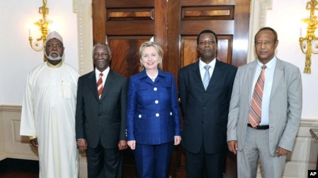 Secretary of State Hillary Rodham Clinton met with former President of South Africa Thabo Mbeki, Chairperson of the African Union High-level Implementation Panel on Sudan, and Haile Menkerios, the United Nations Special Representative for the Secretary Ge
