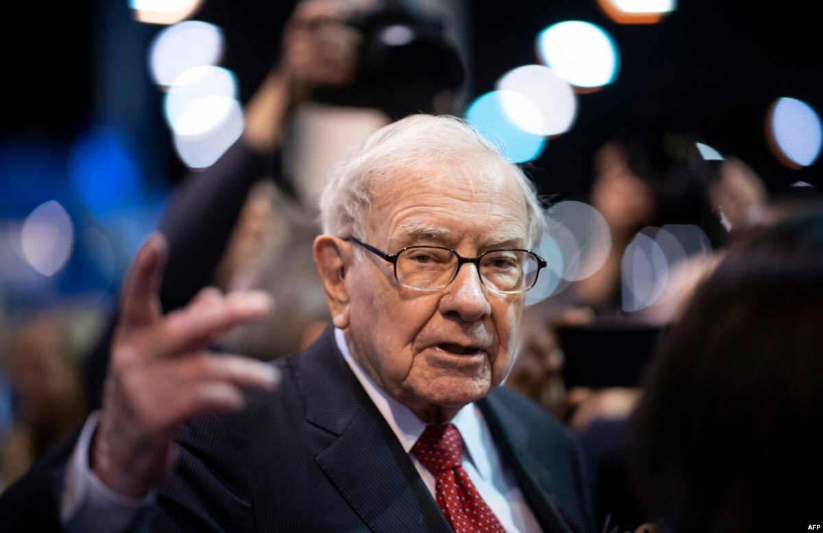 Subasta de almuerzo de Warren Buffett registra récord $  3.5 millones