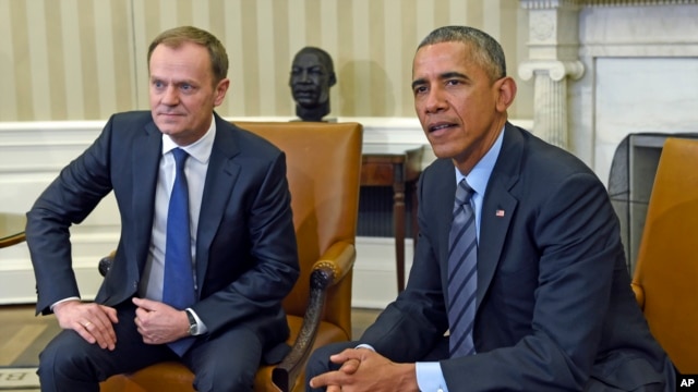 President Barack Obama meets with European Council President Donald Tusk in the Oval Office of the White House, March 9, 2015.