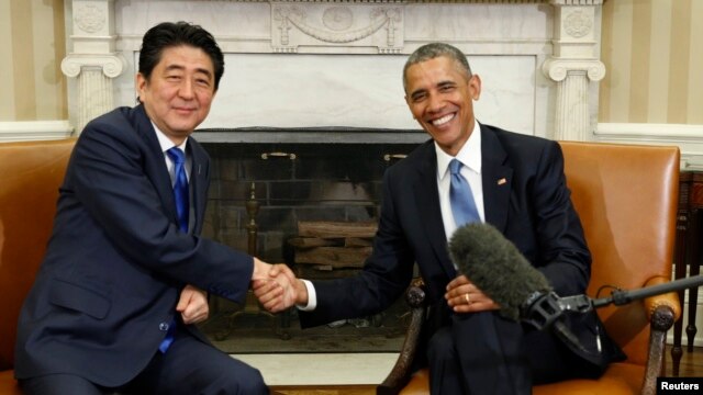 Tổng thống Mỹ Barack Obama và Thủ tướng Nhật Shinzo Abe tại Tòa Bạch Ốc, ngày 28/4/2015.