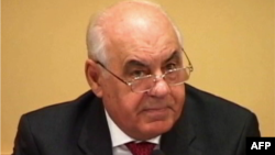 Ish-Presidenti Moisiu thirrje për reformën në drejtësi