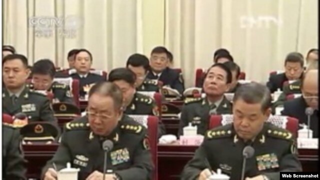 胡習出席軍委擴大會議劉源舉止「另類」