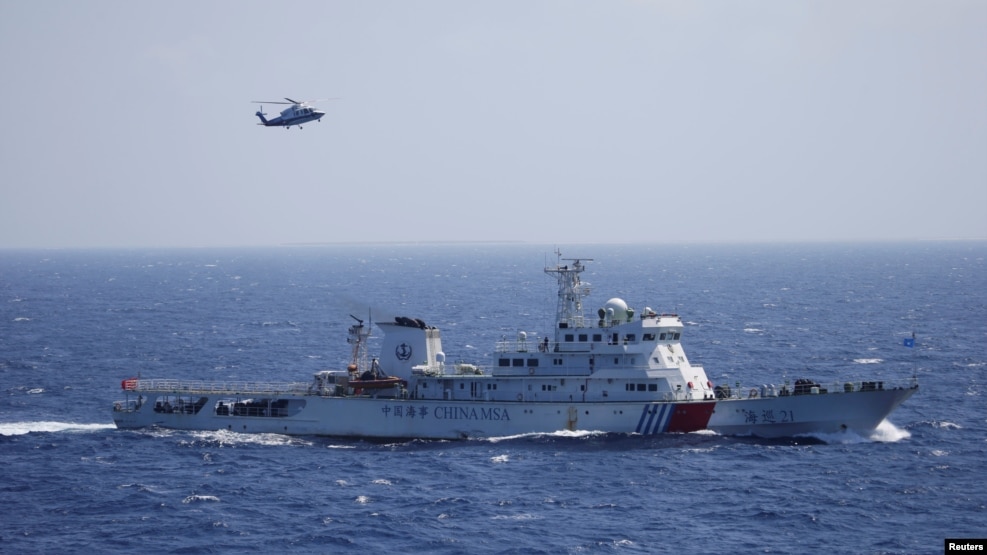 Tàu và trực thăng Trung Quốc trong cuộc diễn tập tìm kiếm cứu hộ tại quần đảo Hoàng Sa, ngày 14/7/2016.