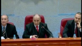 Kosovrasti reagon ndaj vendimit të këshilltarëve të majtë