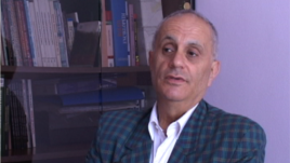 Intervistë me sociologun Artan Fuga