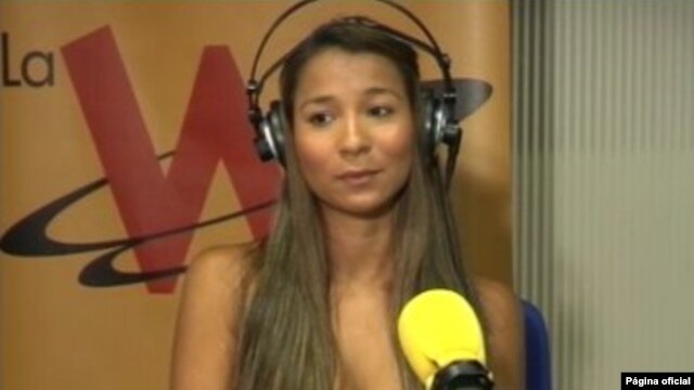 Dania Suárez ofreció una entrevista en la que participaron representantes de la prensa nacional e internacional. [Cortesía: WRadio]