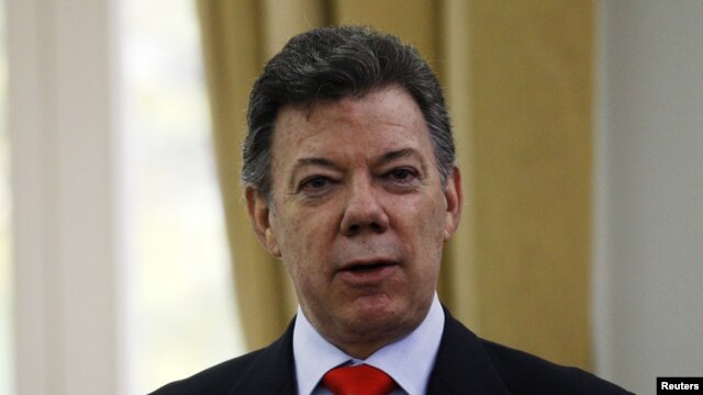 El presidente de Colombia, Juan Manuel Santos, dijo que no existe posibilidad alguna de llegar a una asamblea constituyente con los grupos armados.