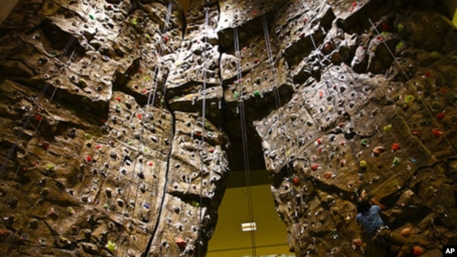 The University of Houston’s 'Rockwall' is open to adventurous students, and is a great recruiting tool.