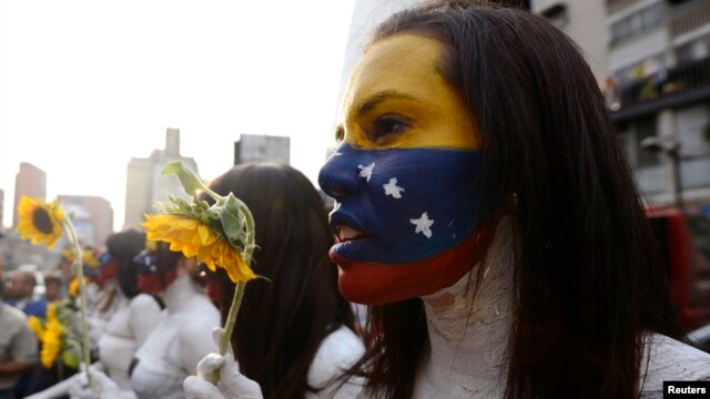 Students who support opposition political groups take part in a demonstration in Caracas Mar. 4, 2013.