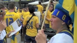 Các fan bóng đá người nước ngoài đến Ukraina