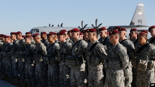 Lữ Đoàn 173 Dù của Mỹ đến căn cứ không quân Siauliai của Lithuania để tham gia các cuộc thao dượt chung với lính dù Ba Lan cùng với những đơn vị khác được bố trí tại ba nước vùng Baltic, ngày 26/4/2014.