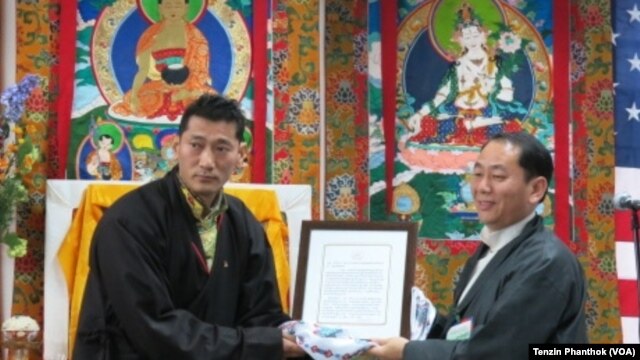 Kunga Thinley (left) and Lobsang Nyandak (right)