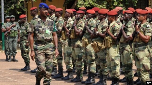 Le général Jean-Felix Akaga, commandant de la Force multinationale d'Afrique centrale
