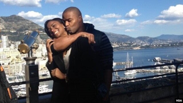 Leila Lopes e Osi Umenyiora 