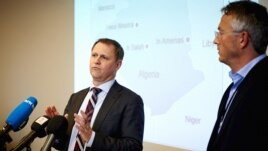 Lars Christian Bacher de la compagnie pétrolière Statoil lors d'une conférence de presse concernant la prise d'otages 