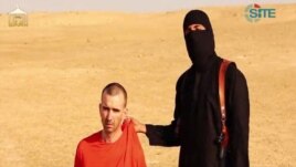 Tổ chức Nhà nước Hồi giáo công bố video dài hai phút rưỡi chiếu cảnh nhân viên cứu trợ người Anh David Haines bị chặt đầu.