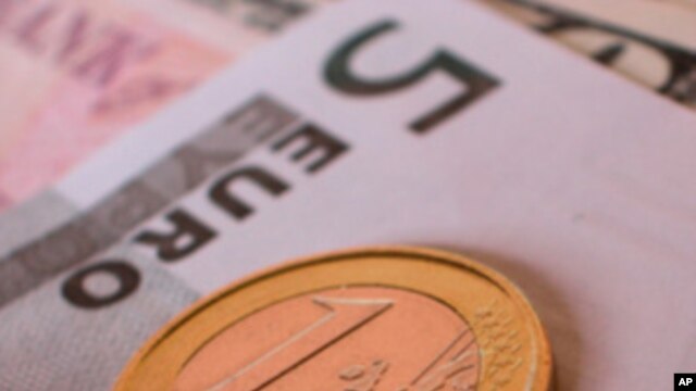 France, Germany Urge Crackdown on Eurozone Debtors