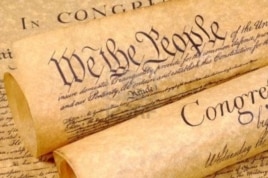 美国独立宣言的开头是：“我们，人民”