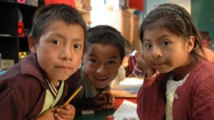 School children in Guatemala. (file USAID)