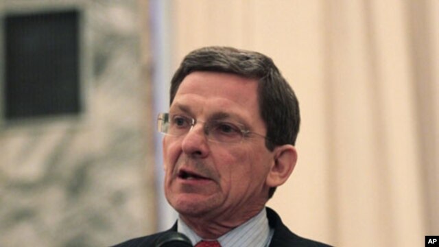 U.S. special envoy for Afghanistan and Pakistan Marc Grossman speaks during a news conference in Kabul January 22, 2012.