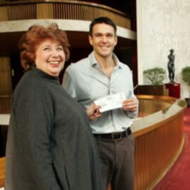Baritone Nathan Gunn was the first recipient of the Beverly Sills Artist Award for young singers