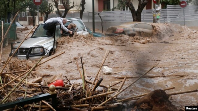 Poplave u Atini