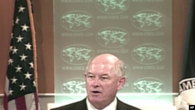 State Department Spokesman P.J. Crowley (file photo)