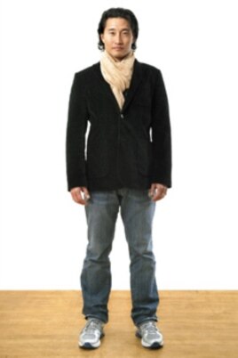 Actor Daniel Dae Kim's portrait by CYJO, is one of 240 full-body portraits of Koreans from all over the world.