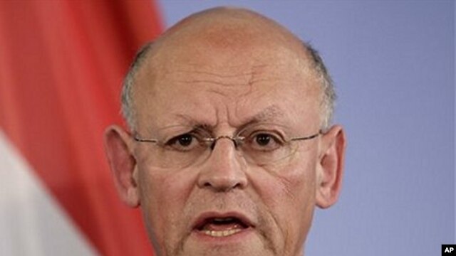 The Foreign Minister of the Netherlands, Uri Rosenthal (File Photo).