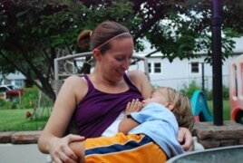 Dionna Ford co-founded Natural Parents Network, an online resource for mothers like her who want to breastfeed.