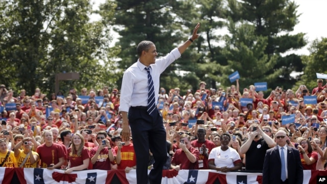 Rais Obama akiwa kwenye kampeni katika chuo kikuu cha Iowa