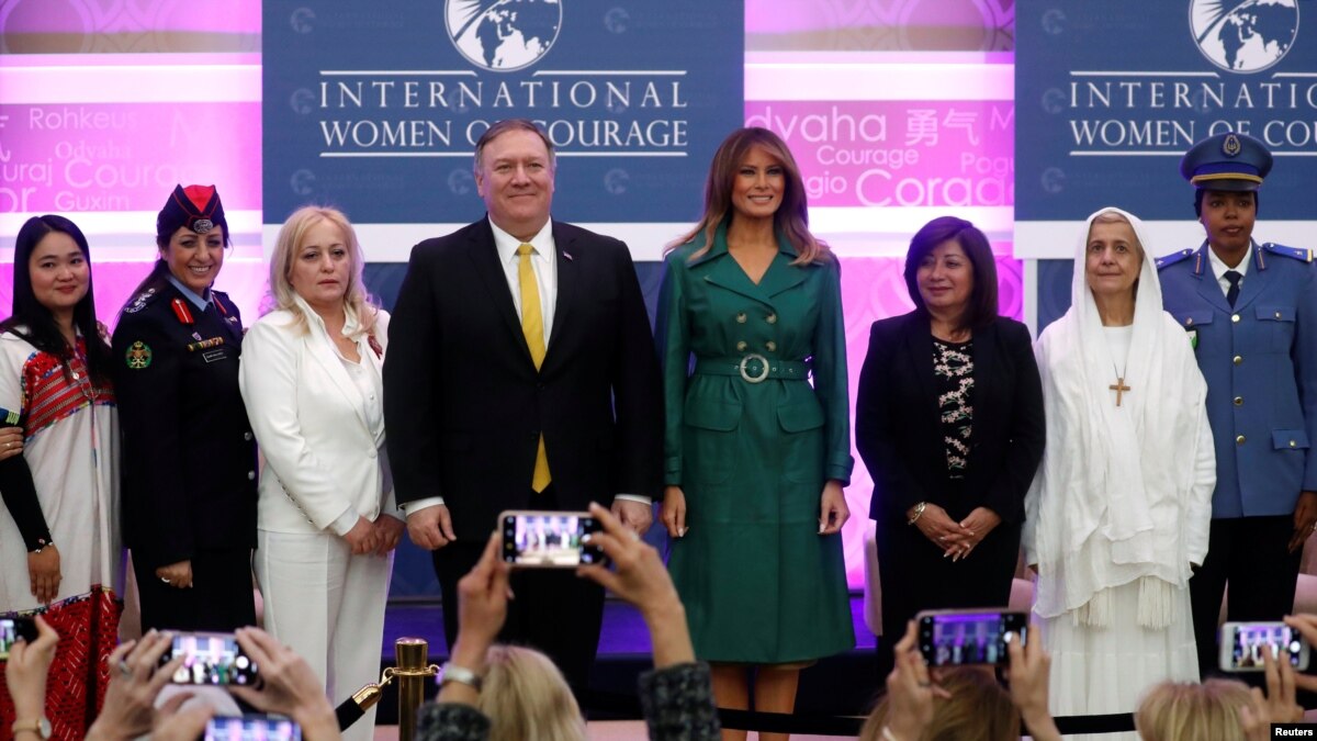 Melania Trump galardona a mujeres con coraje de distintas partes del mundo
