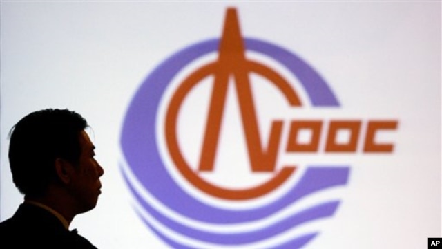 Perusahaan minyak dan gas utama Tiongkok, CNOOC, saat ini sedang berusaha mengambil alih perusahaan asing terbesar di negara itu, Nexen milik Kanada (foto: Dok). 