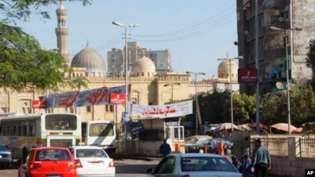 Banners blanketed parts of Cairo, although voter interest appeared as slight as in recent years,  22 Nov 2010 