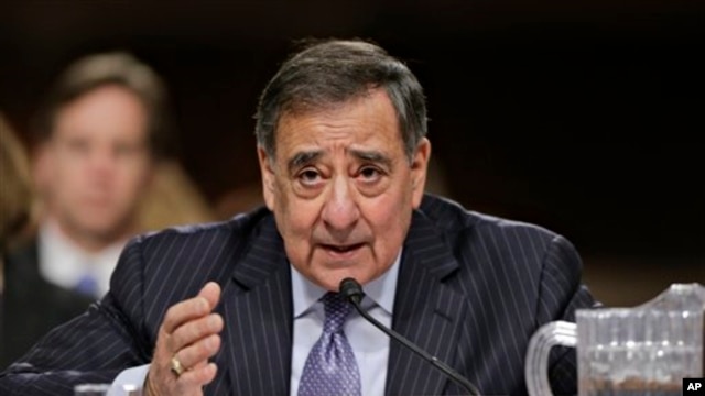 Menurut Menteri Pertahanan AS Leon Panetta, pengurangan anggaran sebesar 46 miliar dolar dalam tujuh bulan mendatang akan berdampak panjang, bukan hanya pada sekitar 800.000 pegawai sipil di departemen itu, tetapi juga pada perekonomian Amerika (foto: dok).