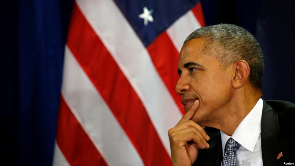 سخنگوی کاخ سفید می گوید اوباما تصمیم گرفت تمدید این قانون بدون امضای او به قانون تبدیل شود. 