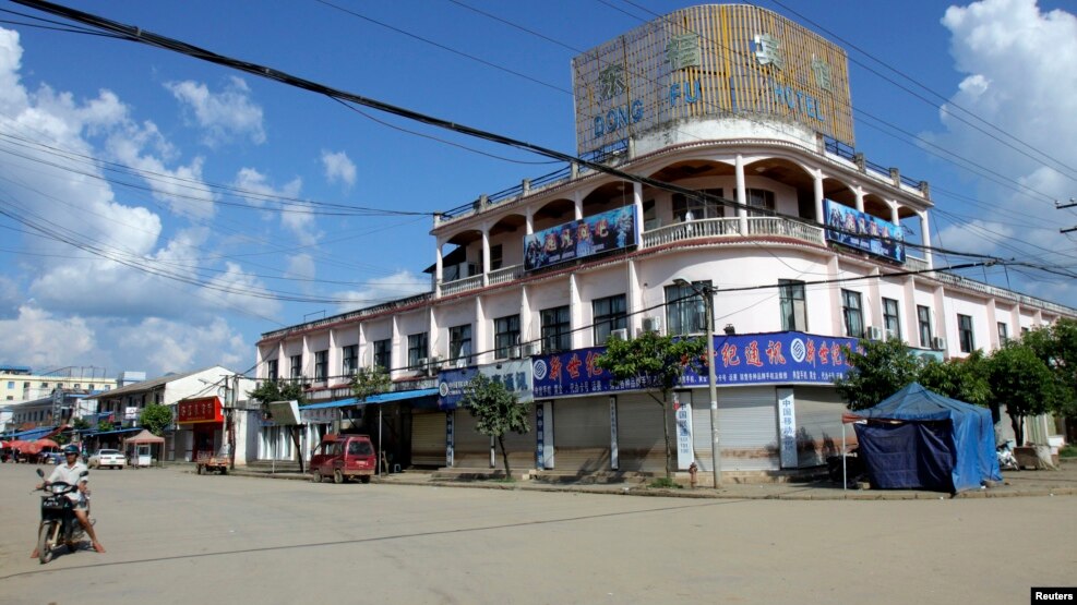 ေပါက္ကြဲမႈျဖစ္ခဲ့သည့္ ေလာက္ကိုင္ၿမိဳ႔ လမ္းဆံုအ၀ိုင္း