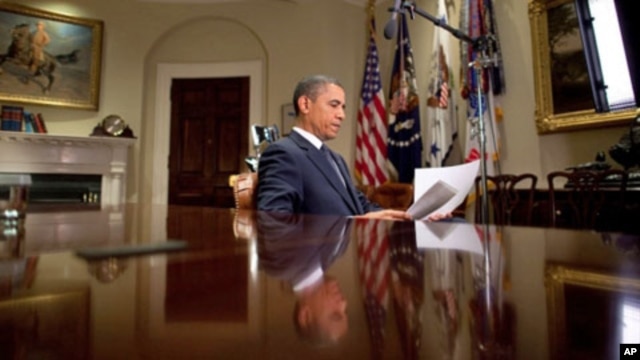 President Obama prepares to record his weekly address for 03 Jul 2010