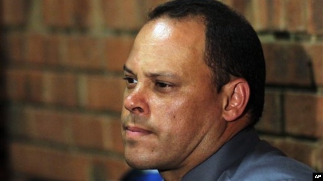 Detektif  Hilton Botha tidak lagi menangani  kasus pembunuhan bintang Olimpiade Oscar Pistorius, setelah terungkap ia pernah dikenai tuduhan tujuh upaya pembunuhan (foto: dok). 