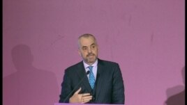 Tirana përshëndet marrëveshjen Thaçi-Daçiç