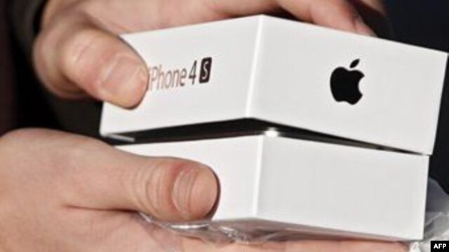 Se especula, que el iPhone 5 podría llegar en otros colores diferentes a los convencionales blanco y negro.