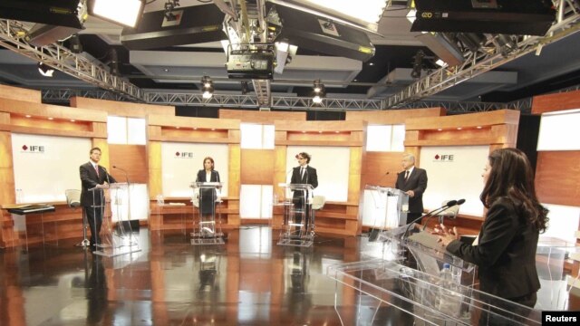 El primer debate presidencial en México no tuvo ni ganadores ni perdedores. De izquierda a derecha: Enrique Peña Nieto, Josefina Vázquez, Gabriel Cuadri y Andrés Manuel López Obrador.
