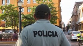 Hay unos 700 vehículos para los hombres encargados de cuidar la cumbre y 20 patrullas inteligentes. 