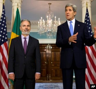 El ministro de Relaciones Exteriores, Antonio de Aguiar Patriota (izq.), se reunió este lunes con el secretario de Estado de EE.UU., John Kerry.