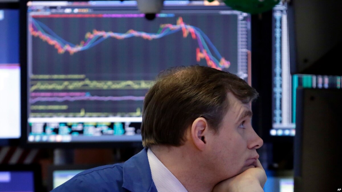 Wall Street cae ante preocupación por ganancias de empresas